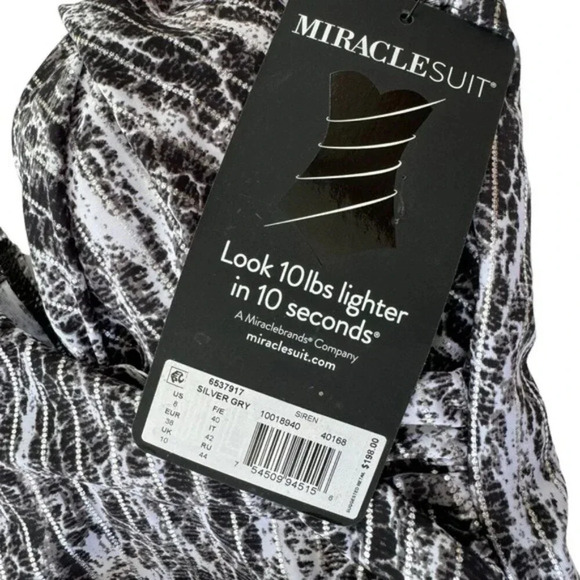 Miraclesuit Metallic Silver Chevron Python Siren OnePiece Swimsuit Size 8 NWT - Picture 13 of 14